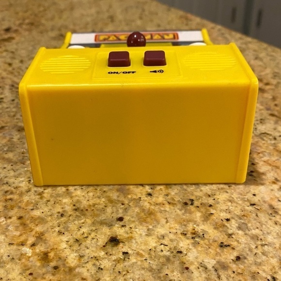 Pac-Man 2011 Retro Mini 6” Arcade‎ WORKS Machine Bandai Namco Handheld Game - Picture 8 of 11